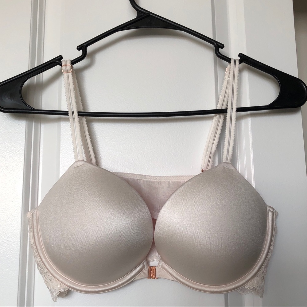 NWOT Pink Victoria Secret Date/Pushup Bra Size 34C
